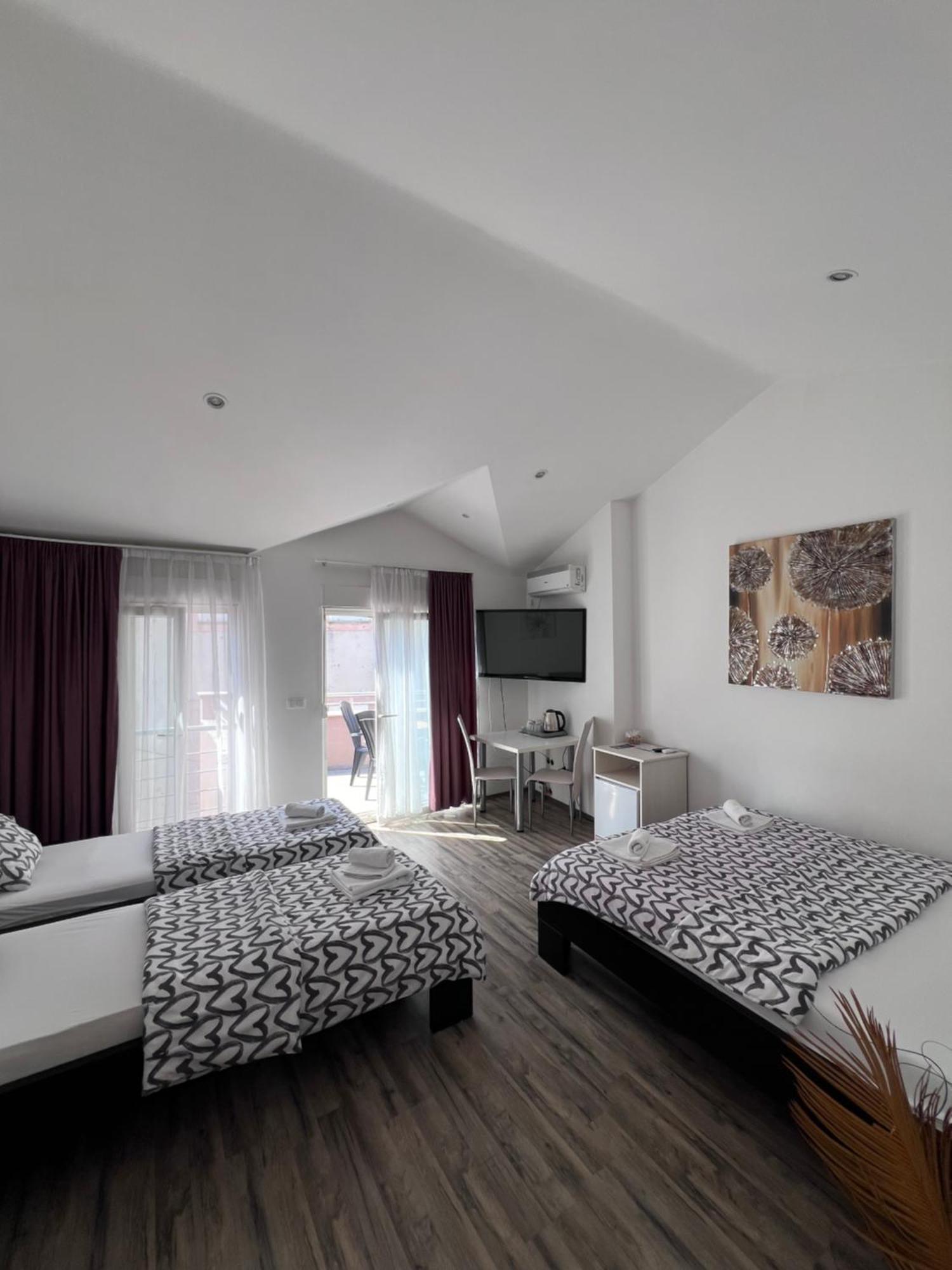 Apartments & Rooms Villa Zaad モスタル エクステリア 写真