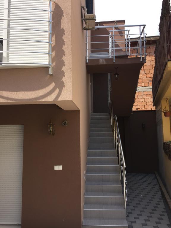 Apartments & Rooms Villa Zaad モスタル エクステリア 写真