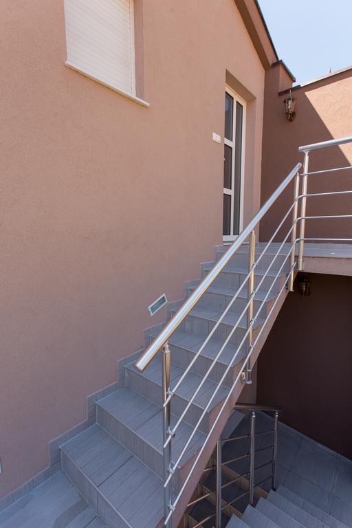 Apartments & Rooms Villa Zaad モスタル エクステリア 写真