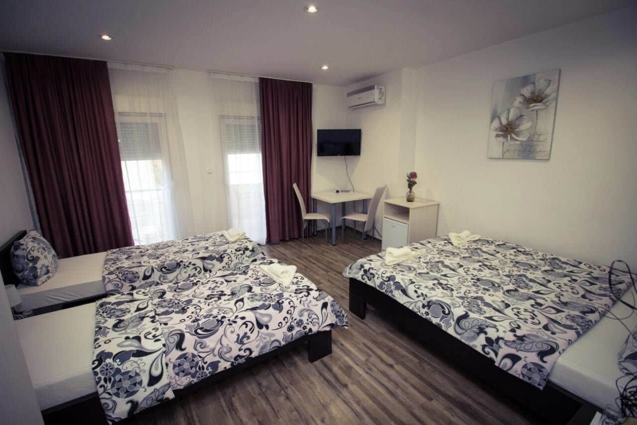 Apartments & Rooms Villa Zaad モスタル エクステリア 写真